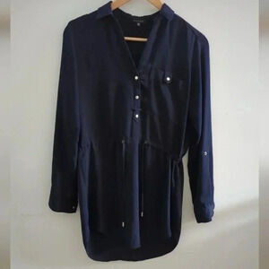 DYNAMITE | Women's Navy Collard V-Neck Long Sleeved Top